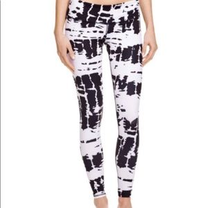 ALO Yoga Airbrush Tie Dye Leggings